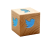 Holzwürfel mit Twitter-Logo